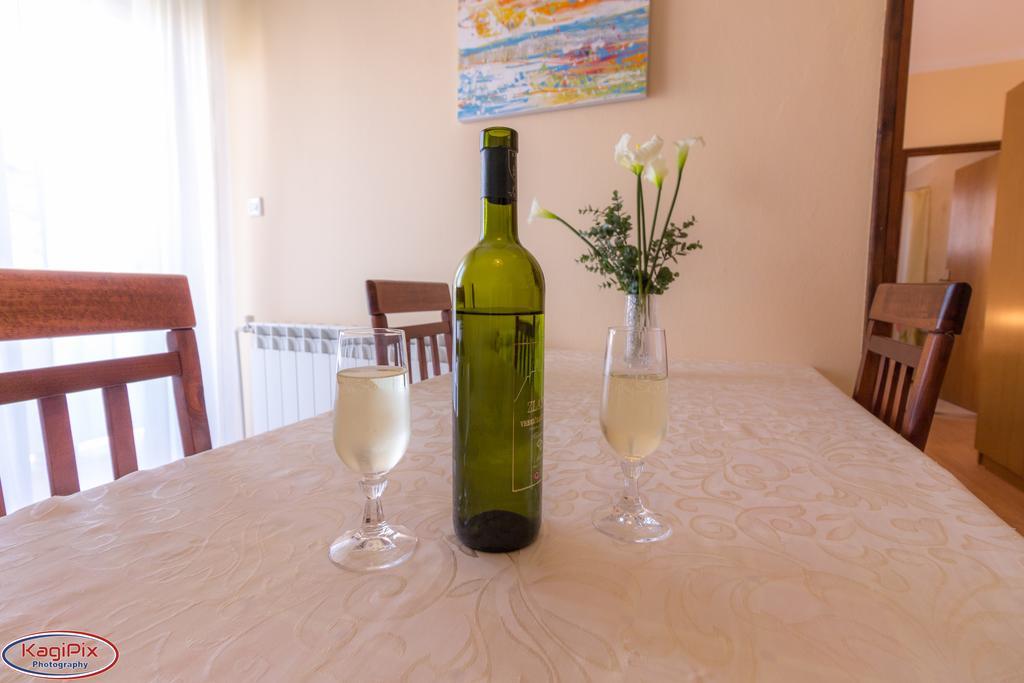 Tomulic Jasna I Miljenko * Supetarska Draga